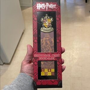 Harry Potter Gryffindor Crest Bookmark